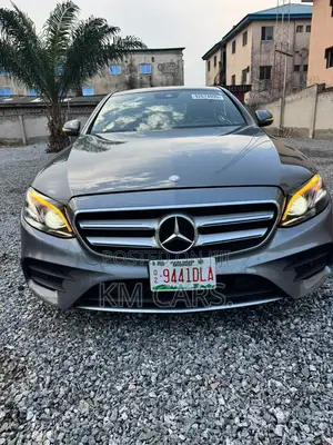 Mercedes-Benz E300 2016 Gray