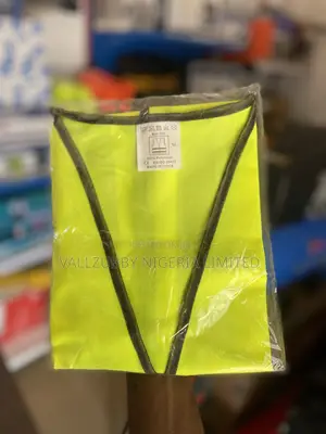 High Visibility Reflective Safety Vest - Xl