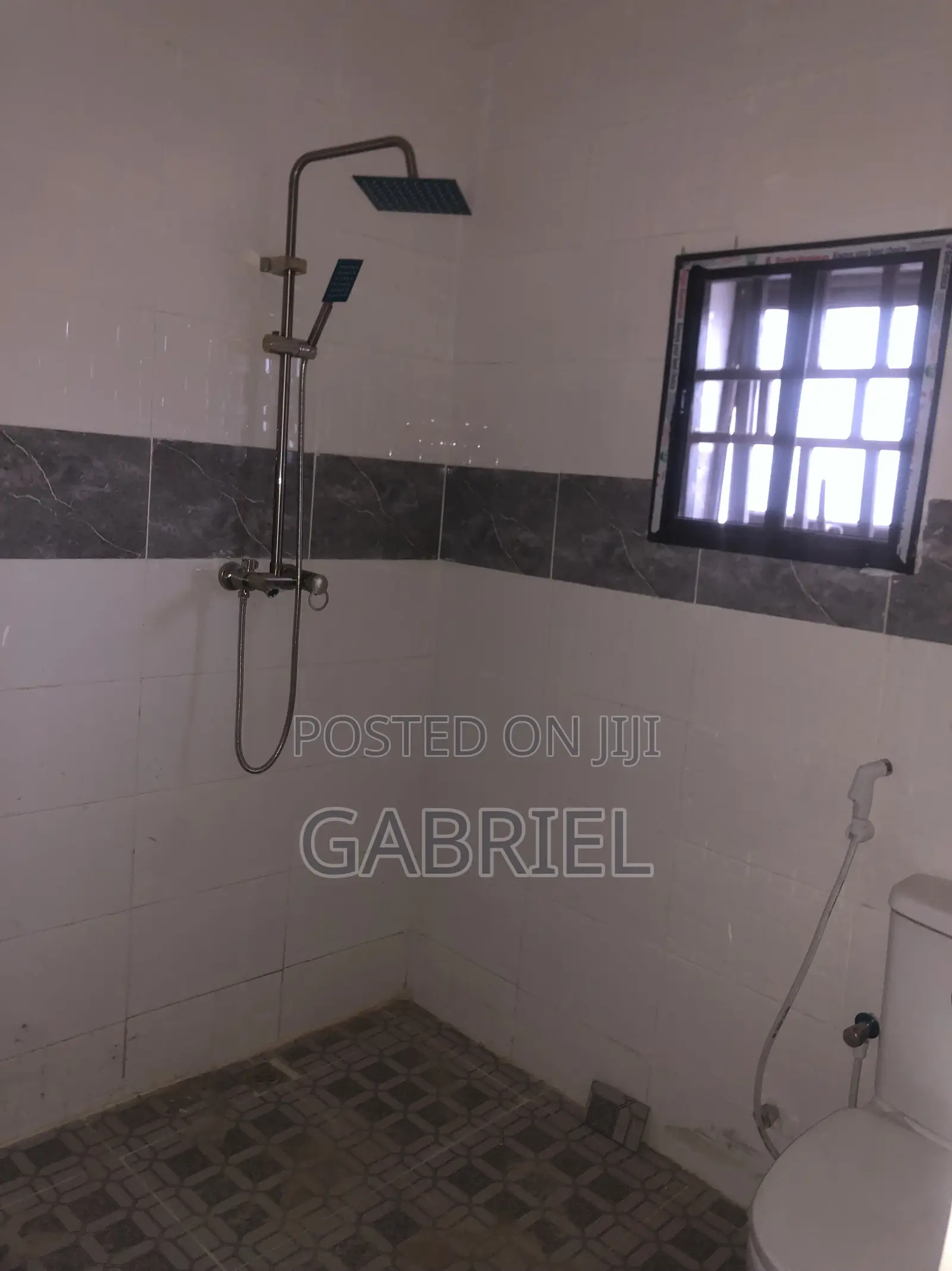 3bdrm Duplex in Scc Ushafa for rent