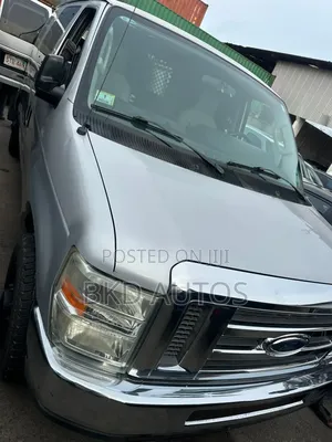 Ford E350 2014 Silver