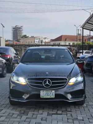 Mercedes-Benz E350 Base 4Matic Sedan AWD (3.5L 6cyl 7A) 2013 Black