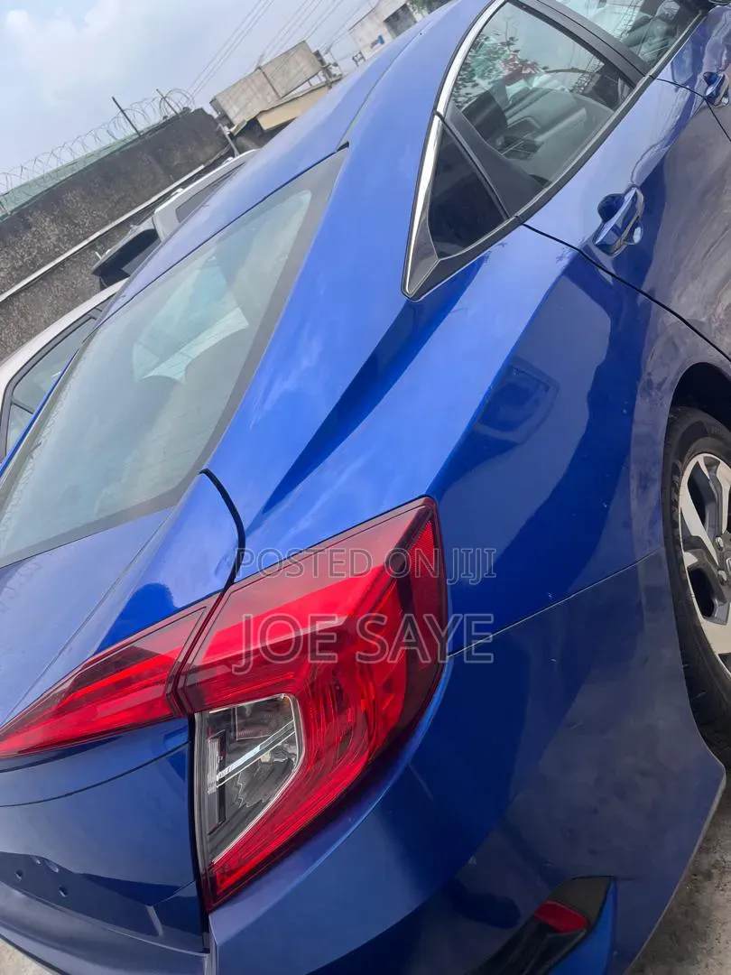 Honda Civic 2016 Blue
