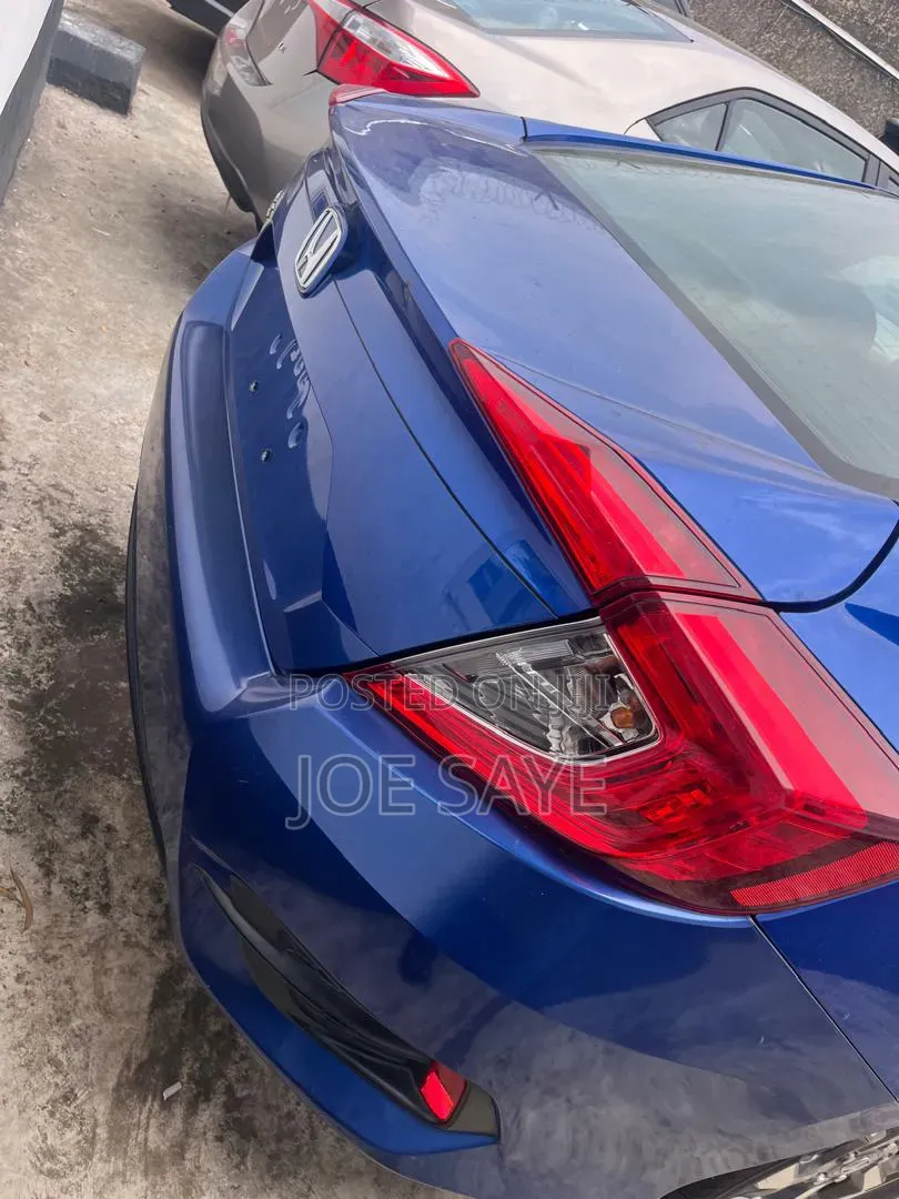 Honda Civic 2016 Blue