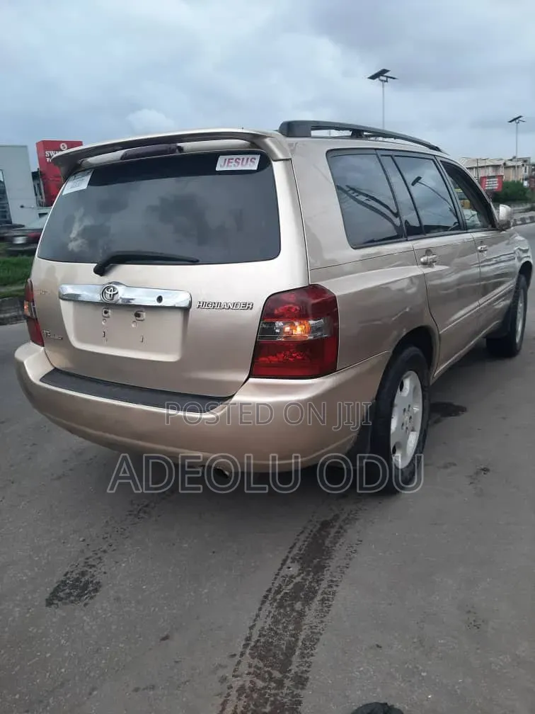 Toyota Highlander 2006 Gold