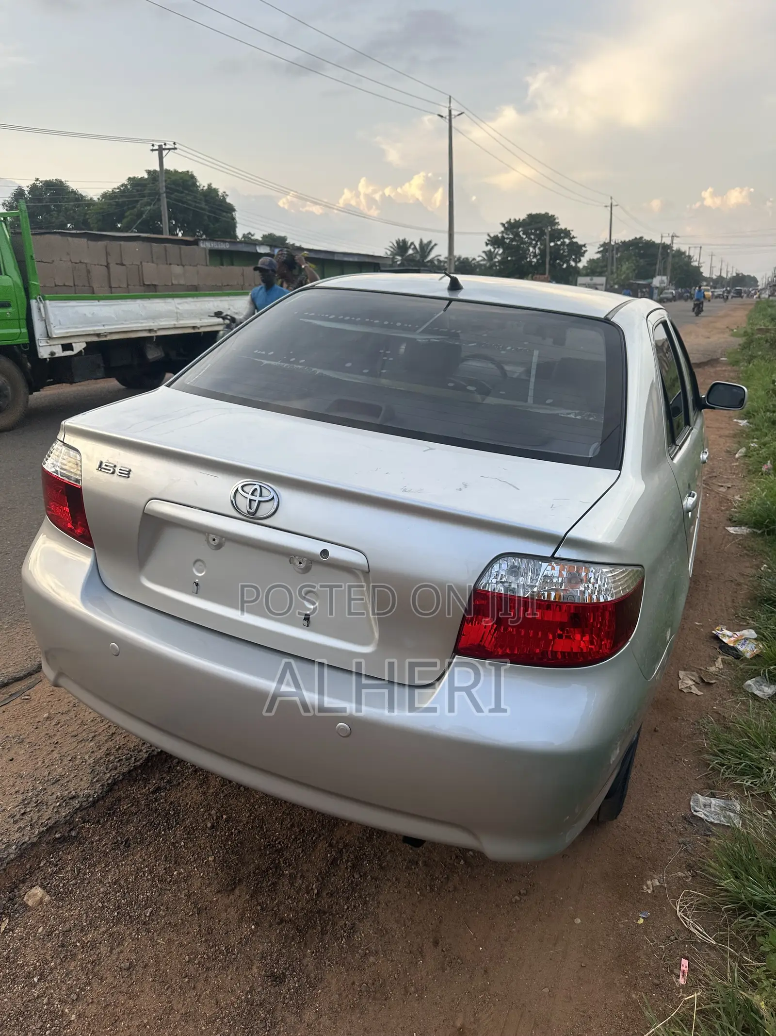Toyota Vios 2004 Silver