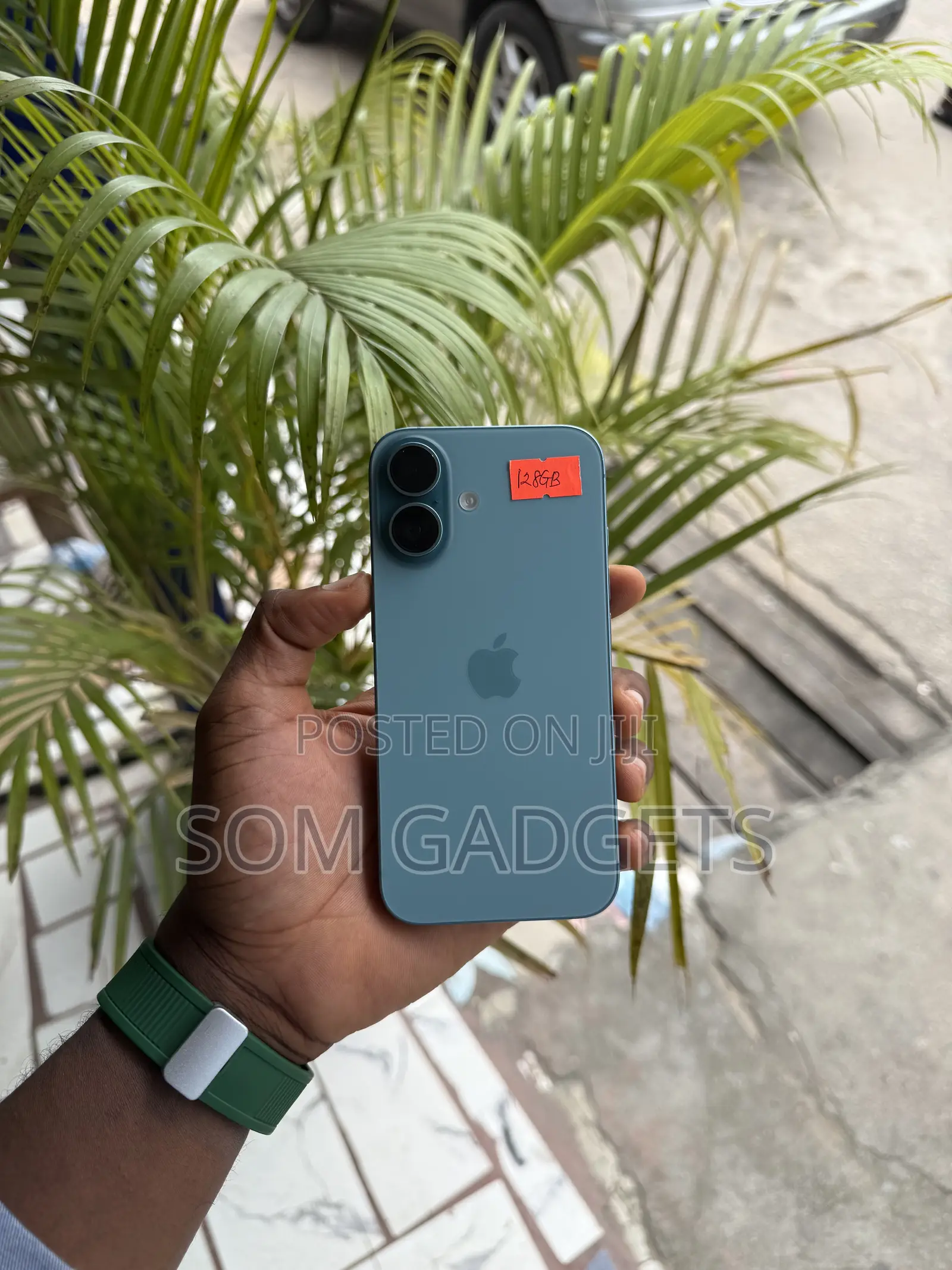 Apple iPhone 16 128 GB Green