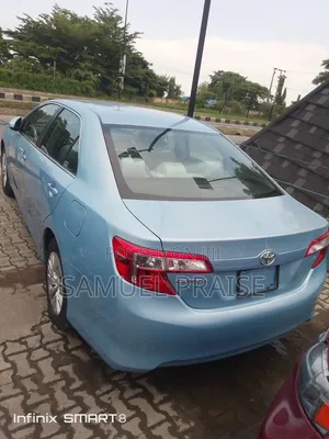 Toyota Camry LE 4dr Sedan (2.5L 4cyl 6A) 2012 Blue