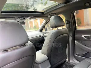 Hyundai Sonata SE 2021 Black