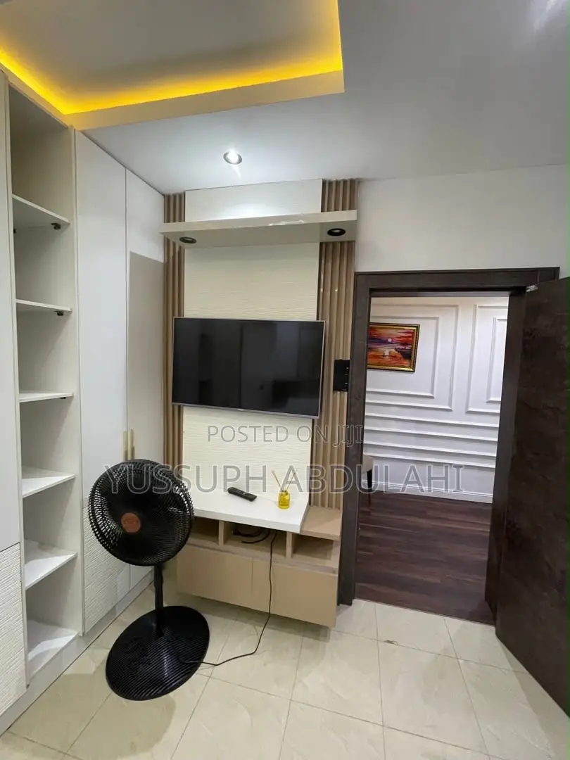 2 Bedrooms Gra Ikeja