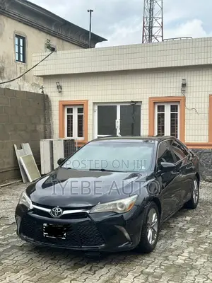 Toyota Camry SE 2026 Black