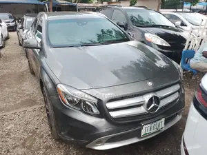 Mercedes-Benz GLA 250 2017 Gray