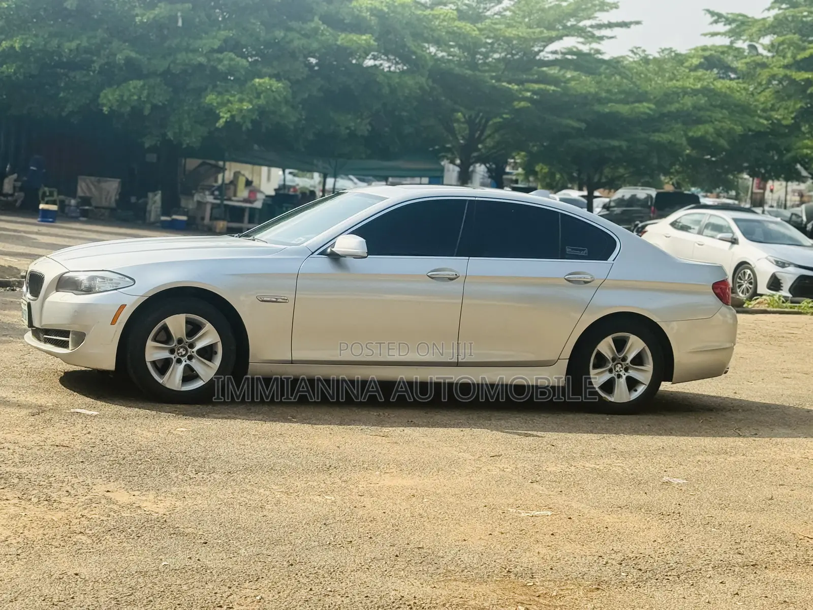 BMW 528i 2011 Silver