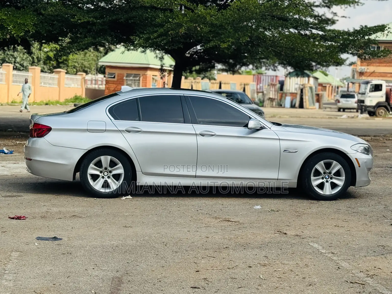 BMW 528i 2011 Silver
