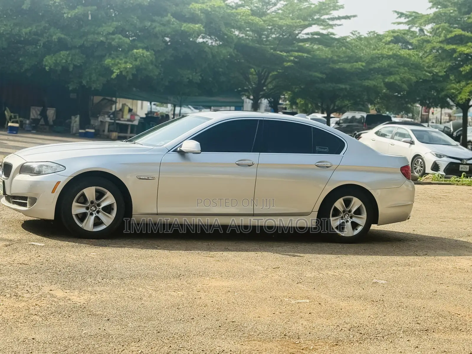 BMW 528i 2011 Silver
