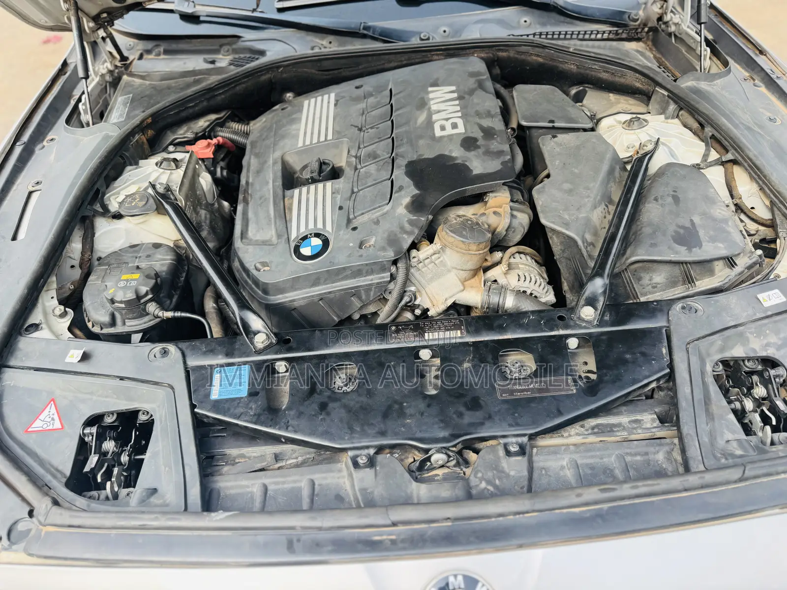 BMW 528i 2011 Silver