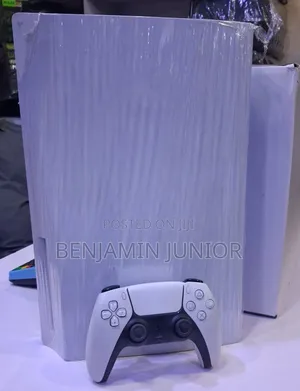 Ps5 Console With One Pad and Fc24 Cd Available