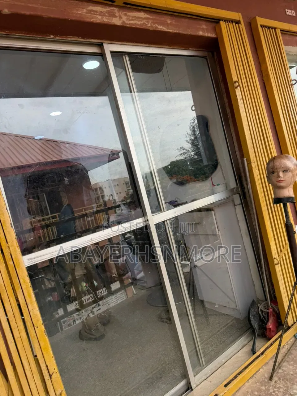Commercial Shop