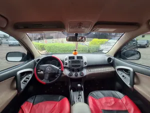 Toyota RAV4 Limited 4x4 2009 Gold