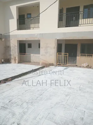 2bdrm Block of Flats in FHA for rent