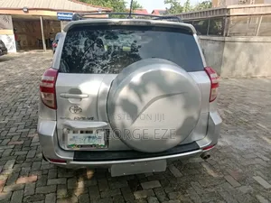 Toyota RAV4 2012 Silver