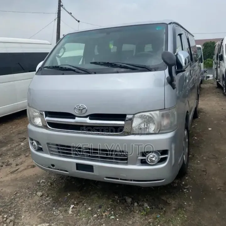 Toyota HiAce 2008 Silver