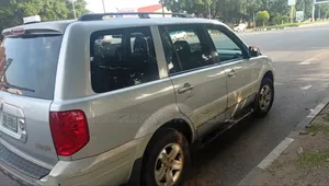 Honda Pilot EX 4x4 (3.5L 6cyl 5A) 2004 Silver