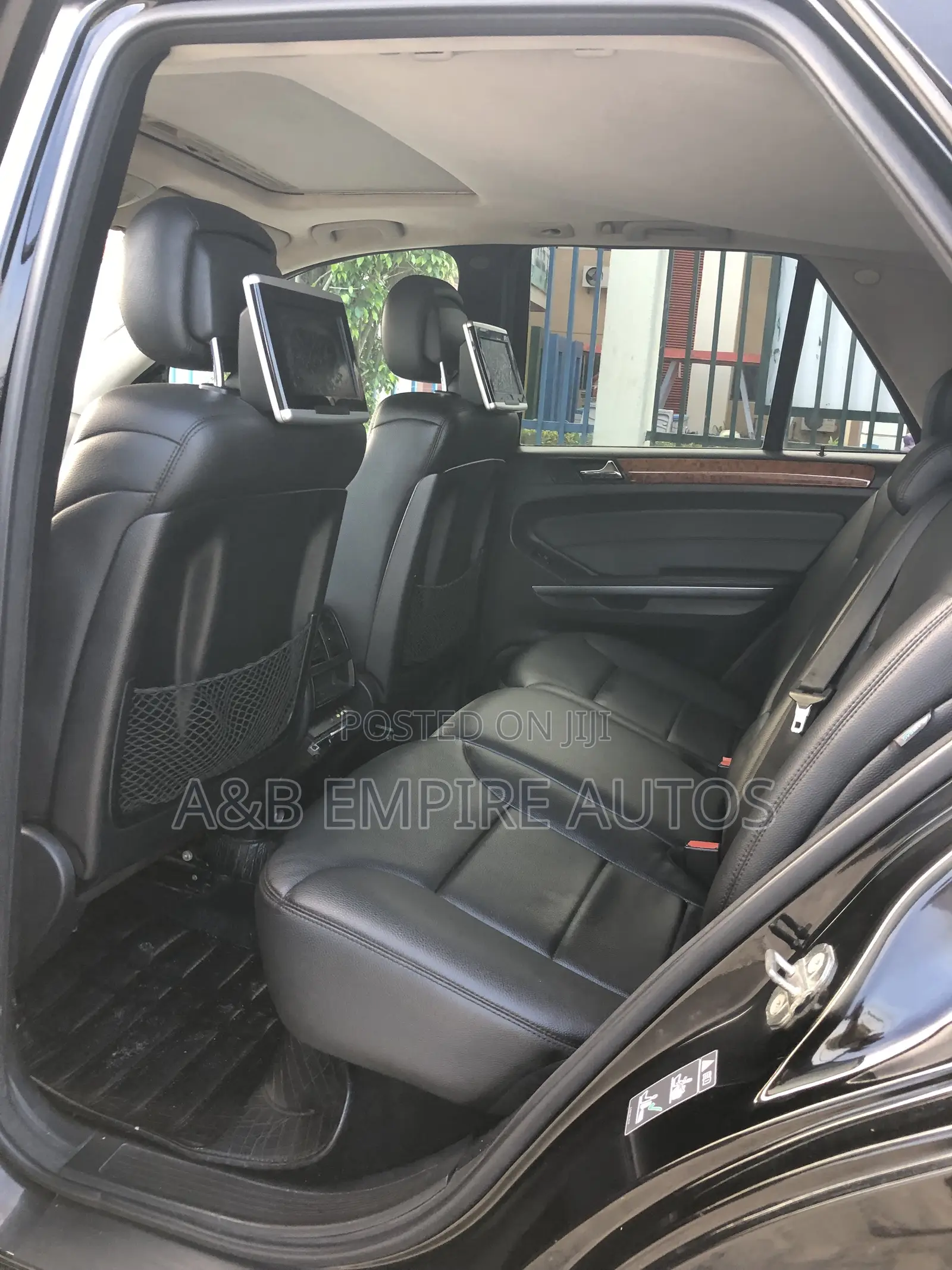 Mercedes-Benz M Class 2010 Black