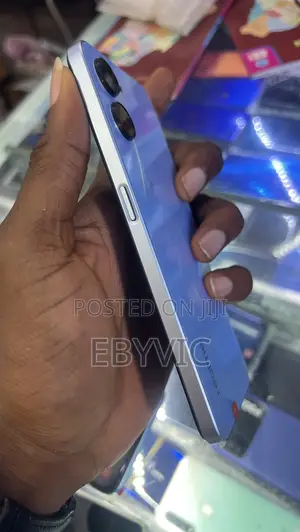 Realme V20 128 GB