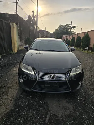 Lexus ES 2013 Black