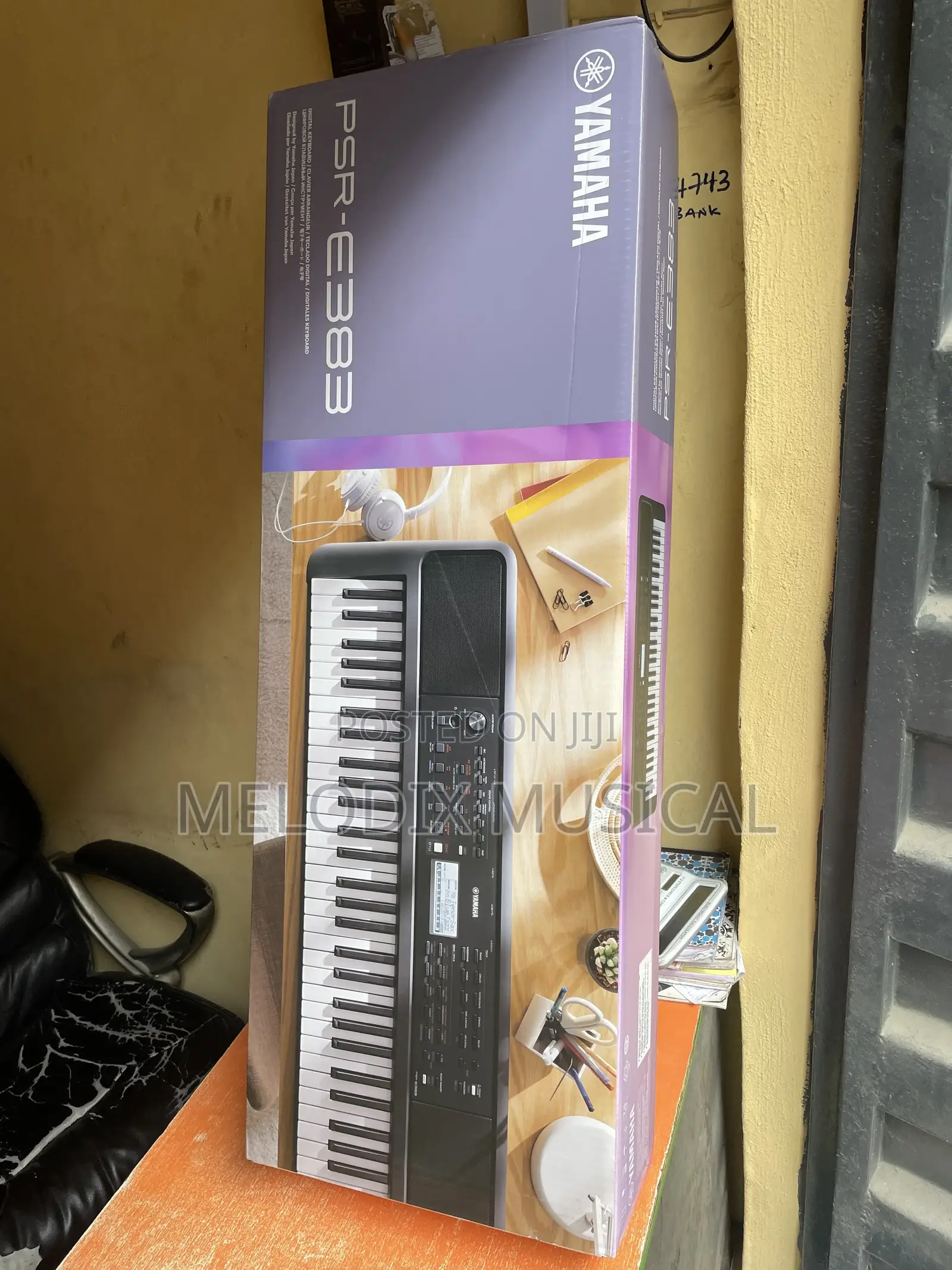 Yamaha PSR-E383 Keyboard