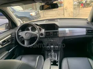 Mercedes-Benz GLK-Class 350 4MATIC 2010 Gray