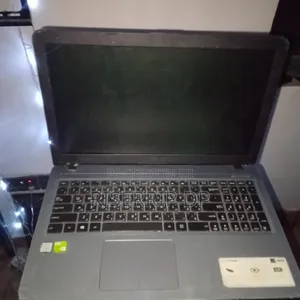 Laptop Asus VivoBook 15 X540NA 8GB Intel Core i3 HDD 500GB