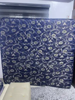 Vitafoam Ultra Sizzler Memory Foam Mattress 6x6x10 – Well Maintained