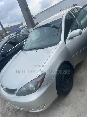 Toyota Camry 2004 Silver