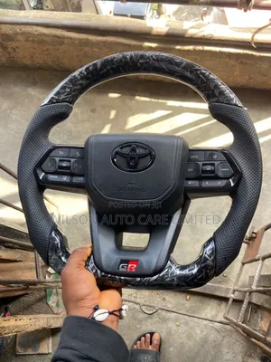 Steering Wheel Complete for All Kinds of Latest Cars Available