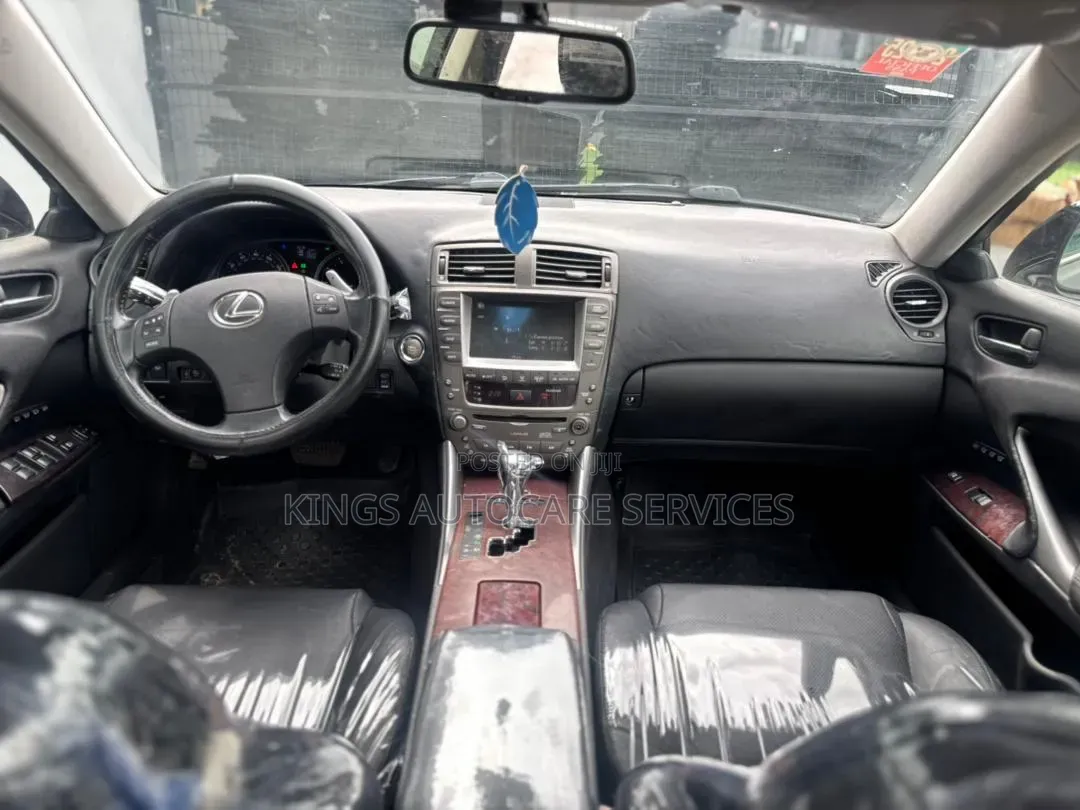 Lexus IS 2008 Blue