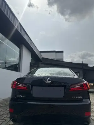Lexus IS 2008 Blue