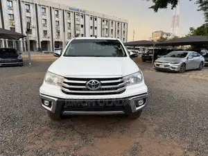 Toyota Hilux 2017 White