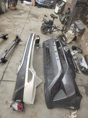 Rav 4 2018 Complete Front and Back Bumper Available