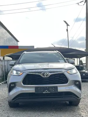 Toyota Highlander Platinum 2022 Silver