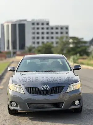 Toyota Camry XLE 4dr Sedan (2.4L 4cyl 5A) 2009 Gray