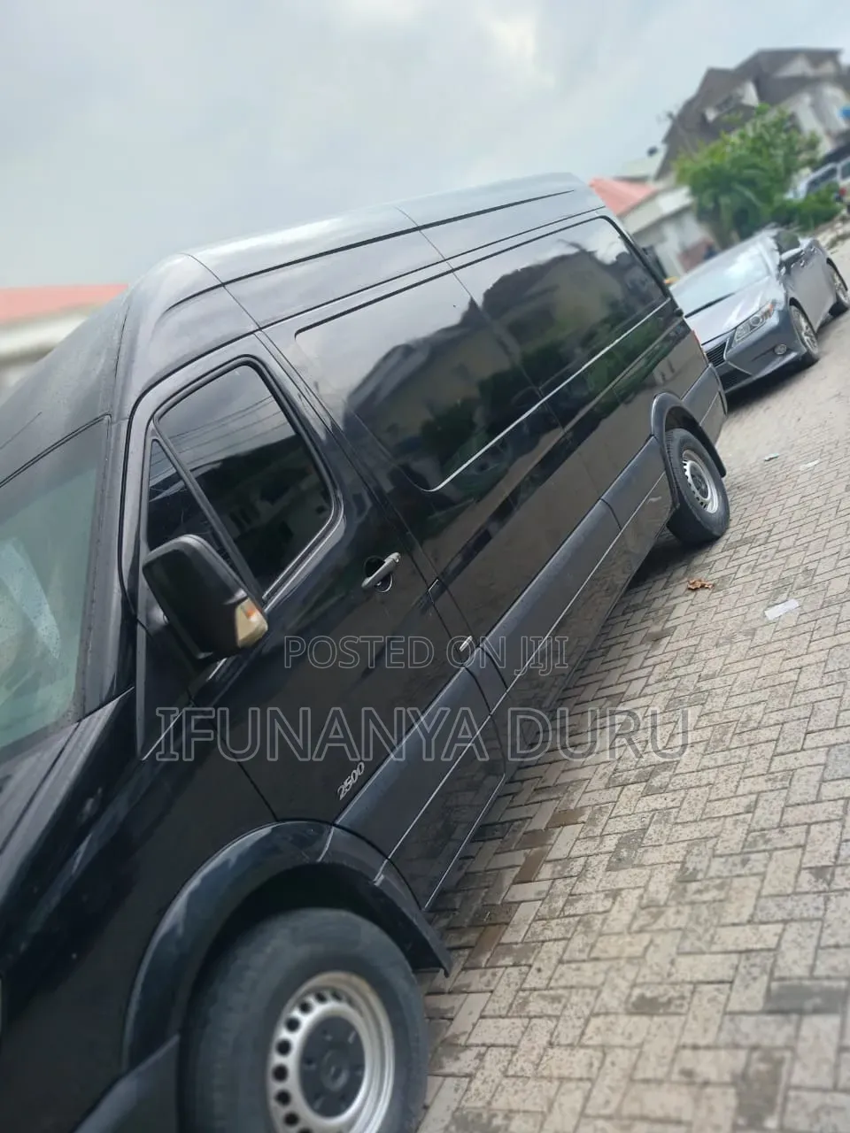 Mercedes-Benz Sprinter 2011 Black