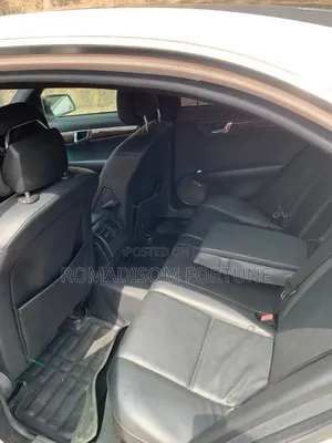 Mercedes-Benz C300 2016 Black