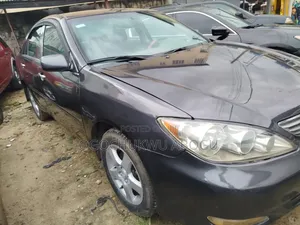 Toyota Camry 2003 Gray