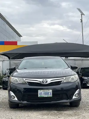 Toyota Camry XLE V6 4dr Sedan (3.5L 6cyl 6A) 2013 Black