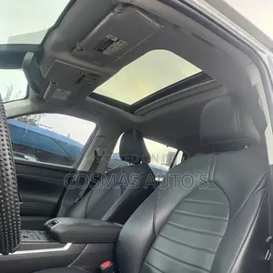 Toyota Highlander 2022 Silver