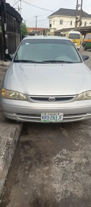 Toyota Corolla 2000 Silver