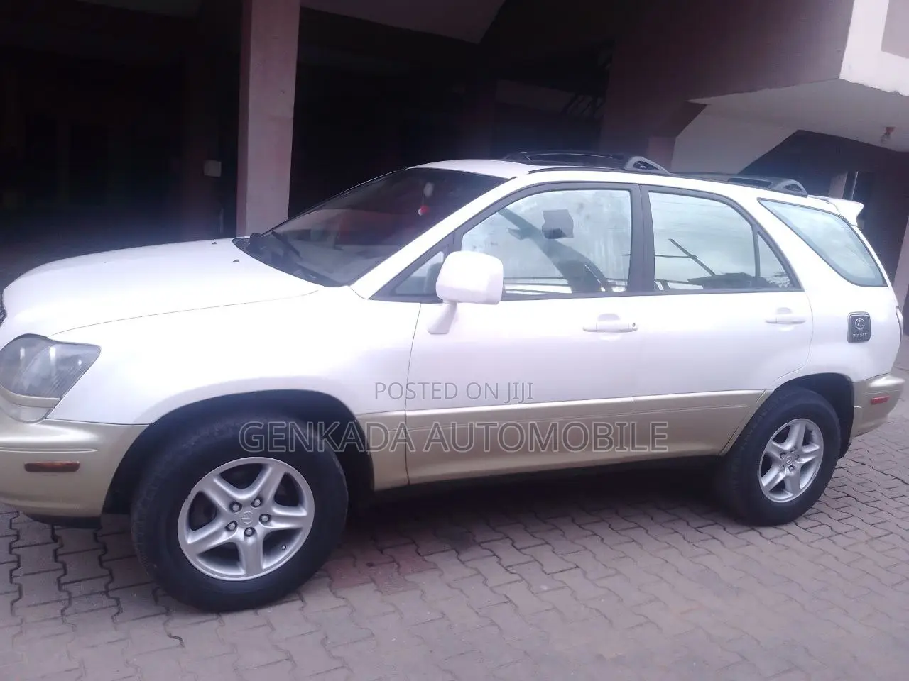 Lexus RX 2000 White