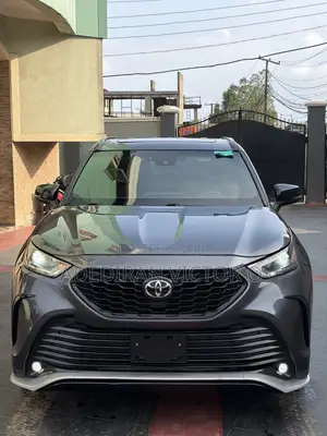 Toyota Highlander XSE 2022 Black
