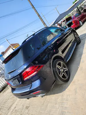 Mercedes-Benz GLE-Class GLE 350 2018 Blue